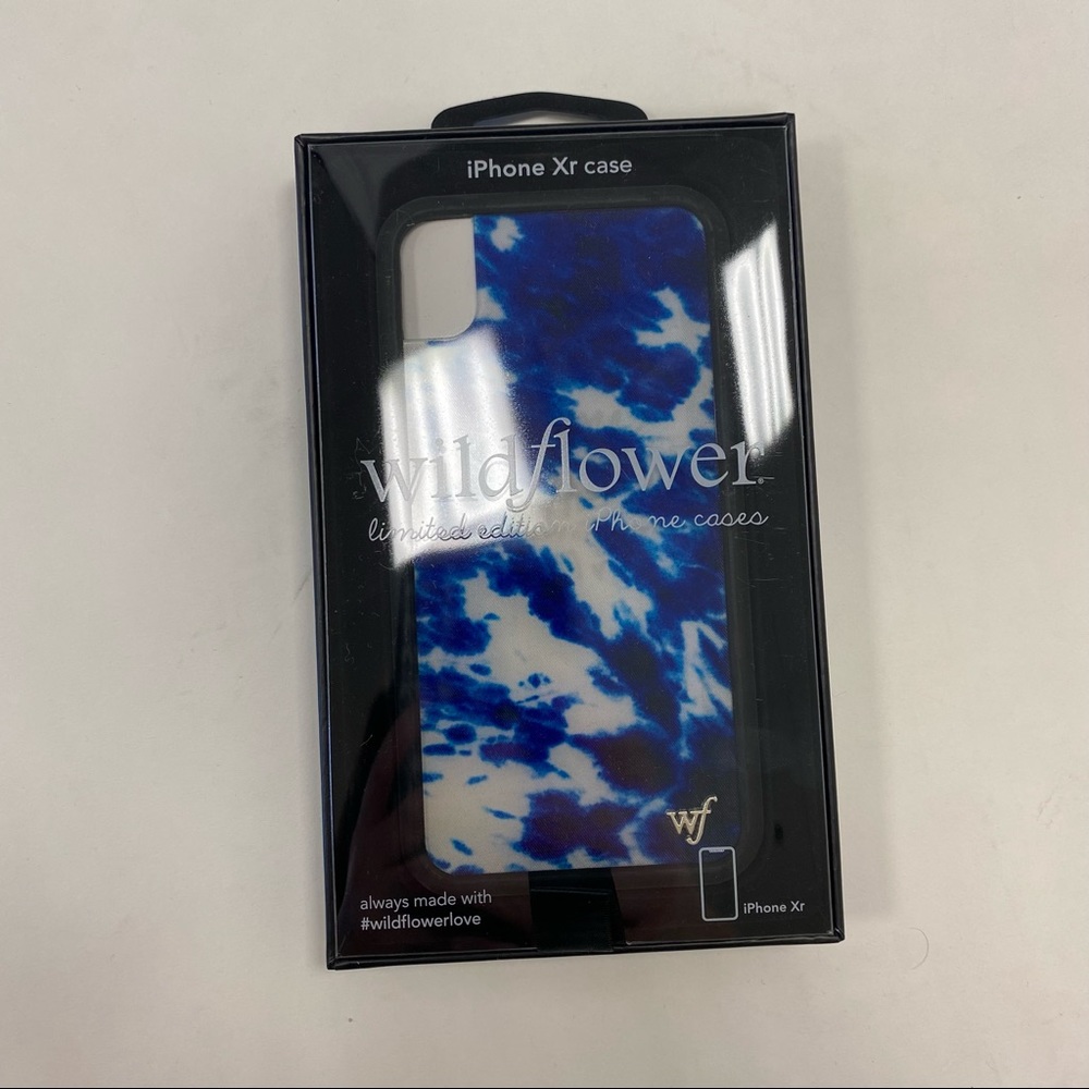 NWT Wildflower blue + white tie dye iphone XR case